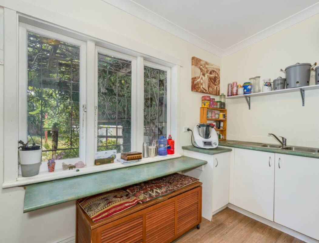 10 Henry Street, Tighes Hill, NSW 2297