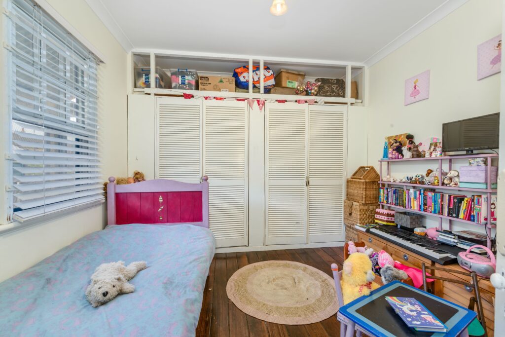 10 Henry Street, Tighes Hill, NSW 2297