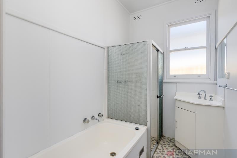 11 NOTT STREET, EDGEWORTH, NSW 2285 AUS