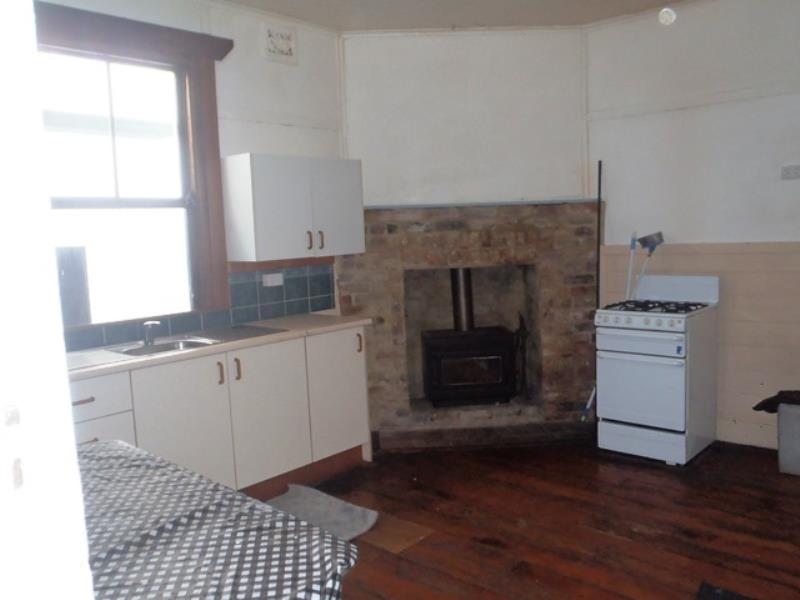 12 DICKSON STREET, WICKHAM, NSW 2293 AUS