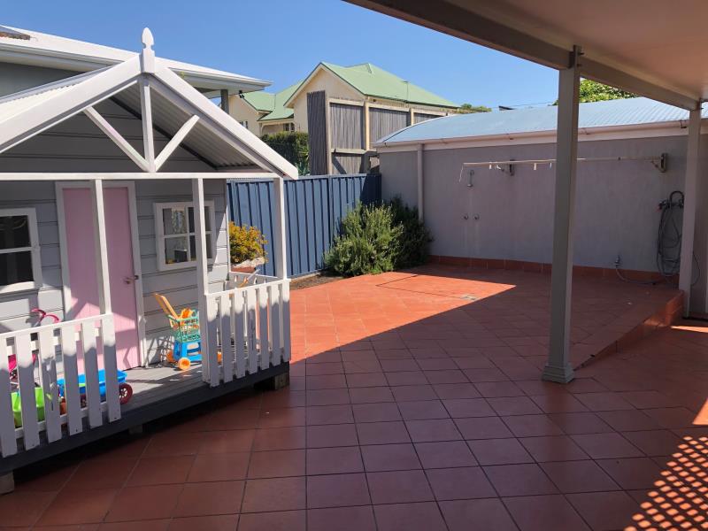 1/5 RIDGE STREET, MEREWETHER, NSW 2291 AUS