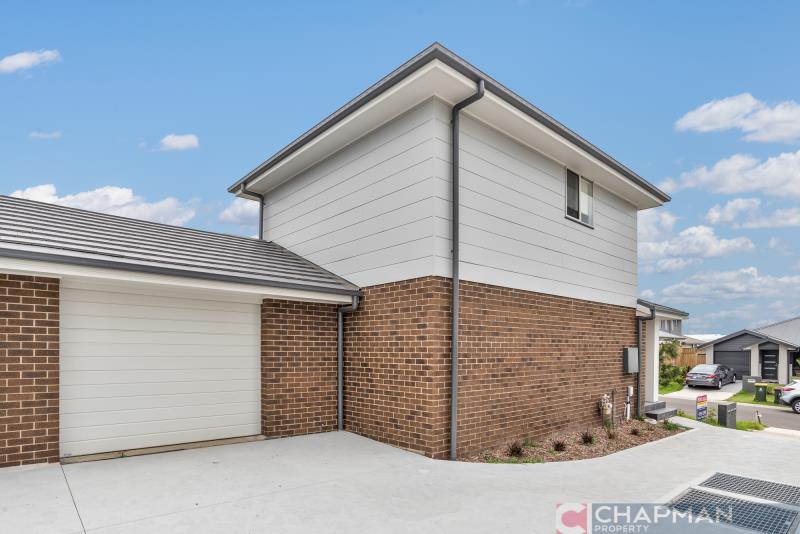 1/8 GLAUCA STREET, FLETCHER, NSW 2287 AUS