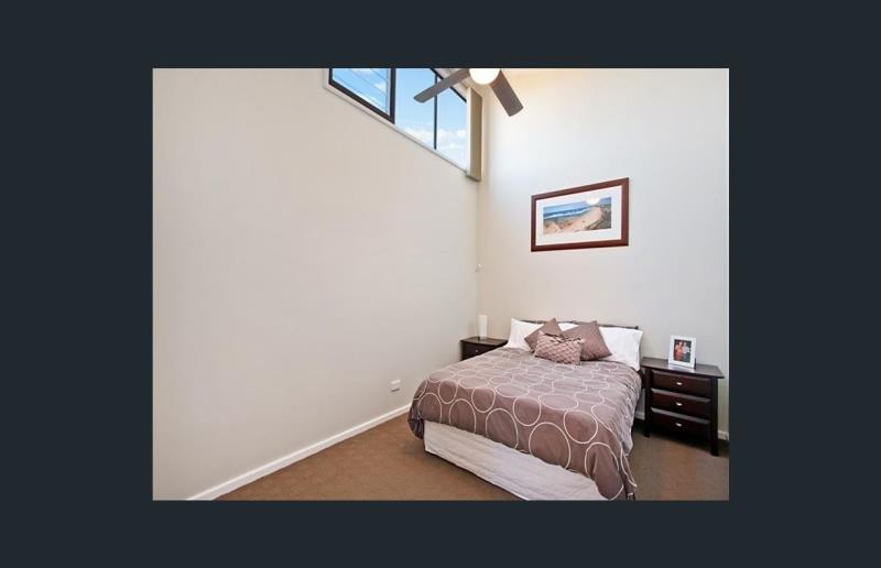 1/87 BERNER STREET, MEREWETHER, NSW 2291 AUS