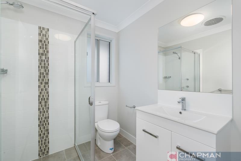 2/8 GLAUCA STREET, FLETCHER, NSW 2287 AUS