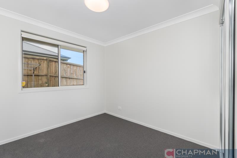 2/8 GLAUCA STREET, FLETCHER, NSW 2287 AUS