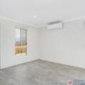 2/8 GLAUCA STREET, FLETCHER, NSW 2287 AUS