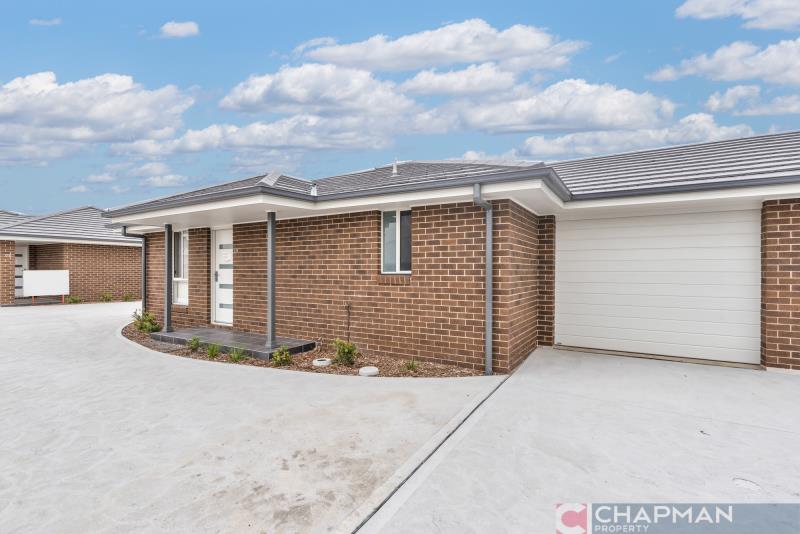 2/8 GLAUCA STREET, FLETCHER, NSW 2287 AUS