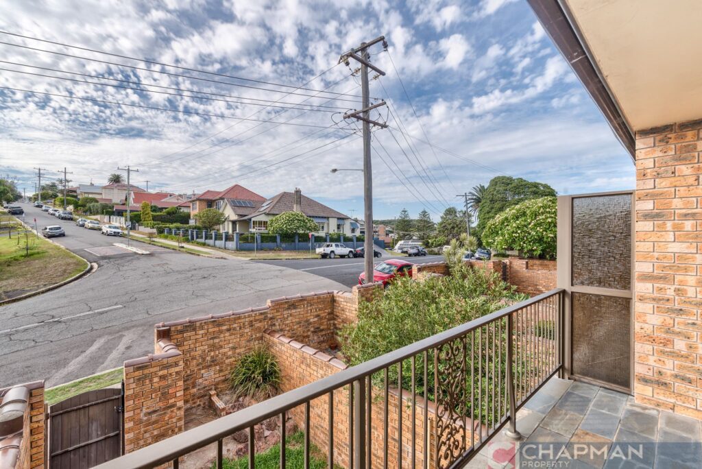 4/10 Kitchener Parade, The Hill, NSW 2300