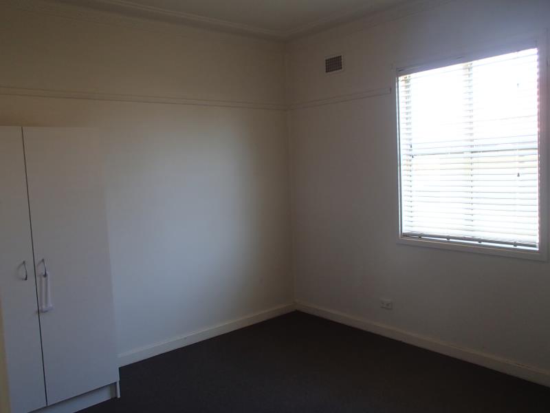 4 WALES STREET, CHARLESTOWN, NSW 2290 AUS