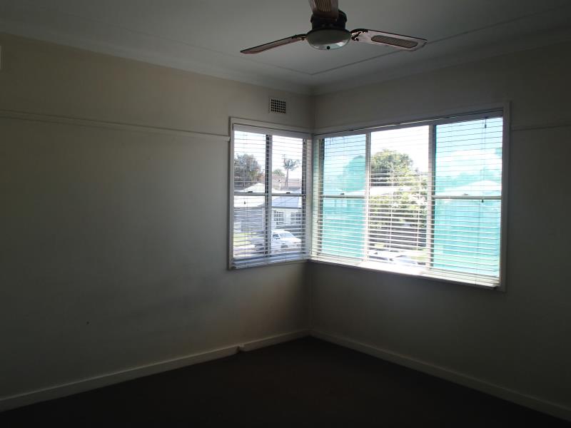 4 WALES STREET, CHARLESTOWN, NSW 2290 AUS