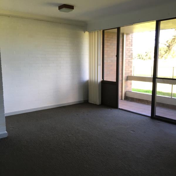 4/303 Turton Road, NEW LAMBTON, NSW 2305 AUS
