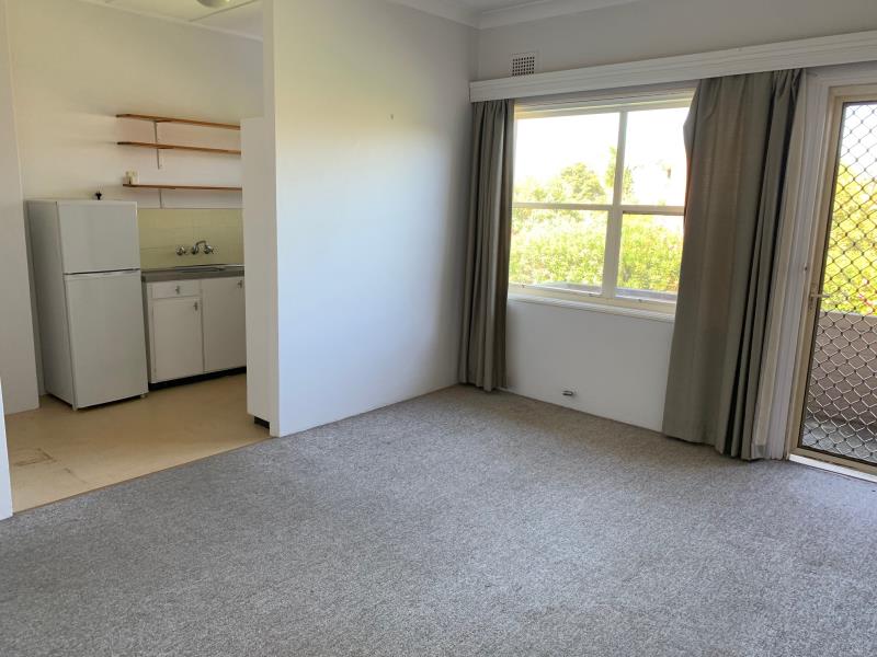 8/28 RAILWAY STREET, MEREWETHER, NSW 2291 AUS