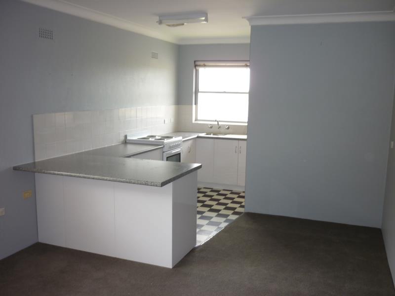 9/2 NOELA AVENUE, NEW LAMBTON, NSW 2305 AUS