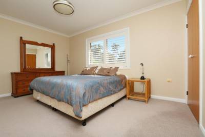 1 TRAFALGAR CRESCENT, VALENTINE, NSW 2280 AUS