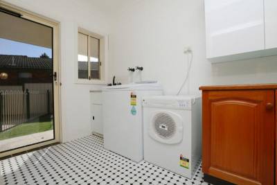 1 TRAFALGAR CRESCENT, VALENTINE, NSW 2280 AUS