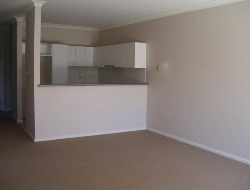 2/128 Broadmeadow Road, BROADMEADOW, NSW 2292 AUS