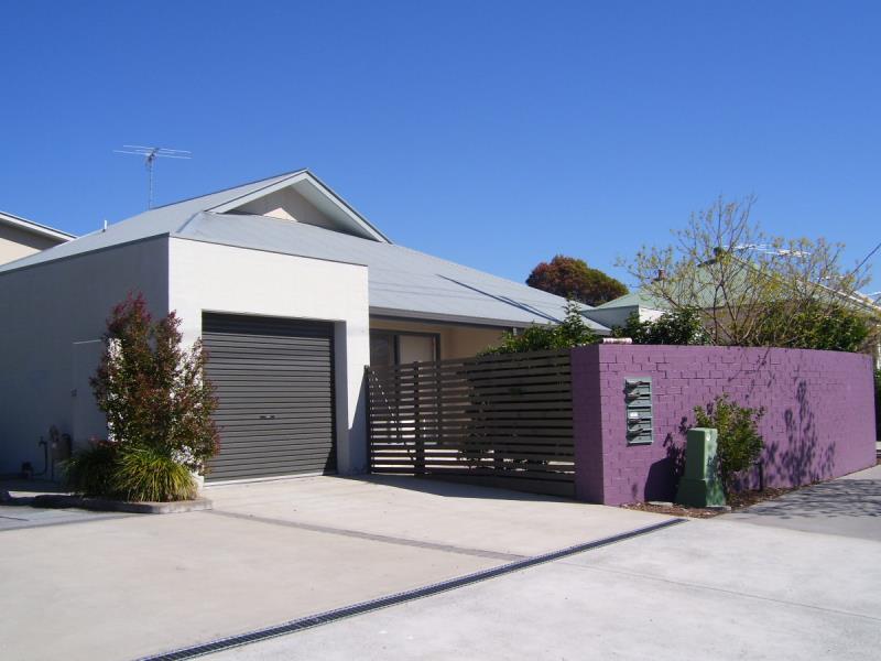 2/128 Broadmeadow Road, BROADMEADOW, NSW 2292 AUS