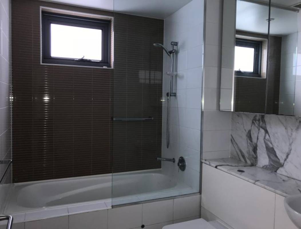 301/15 HONEYSUCKLE DRIVE, NEWCASTLE, NSW 2300 AUS